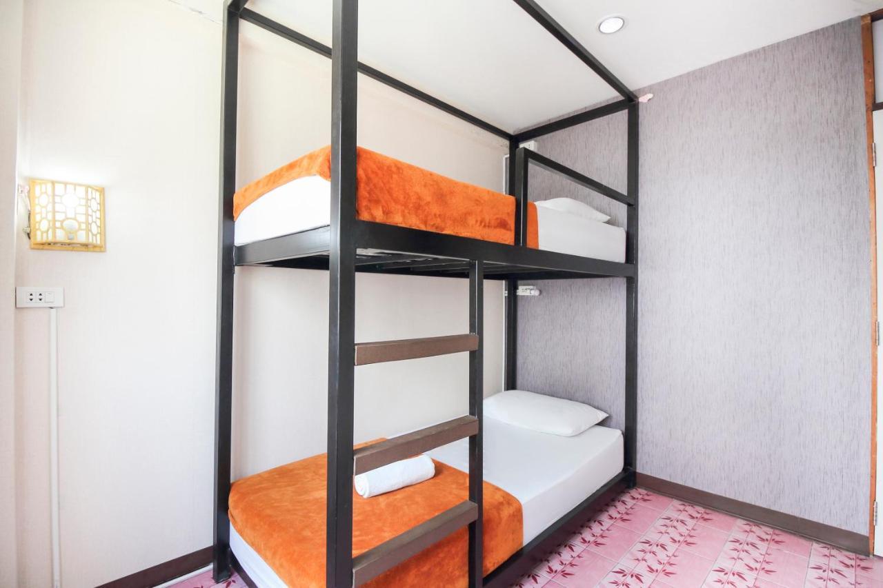 Oyo 537 Na Banglampoo Hotel Hotel